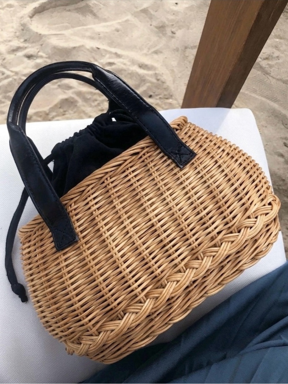 Vintage Black and Tan Woven Handbag
